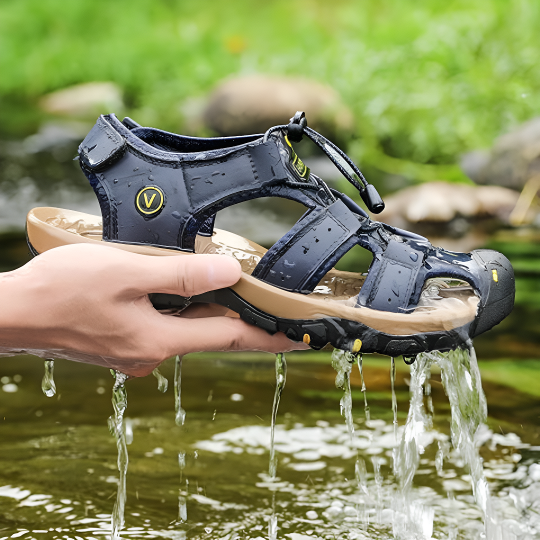 Lightweight Waterproof Closed-Toe Hiking Sandals for Men