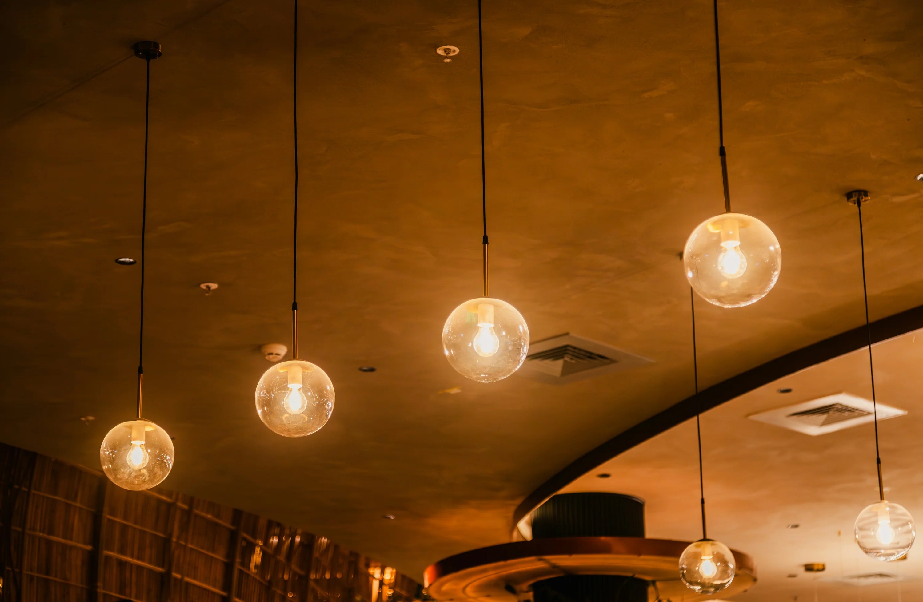 Pendant Lights On Ceiling