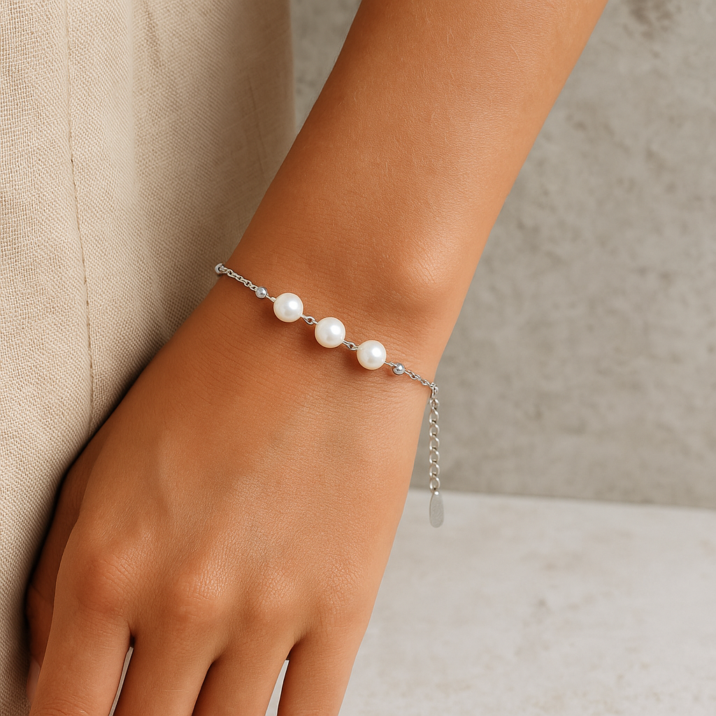 Classic Pearl Bracelet with Adjustable Chain